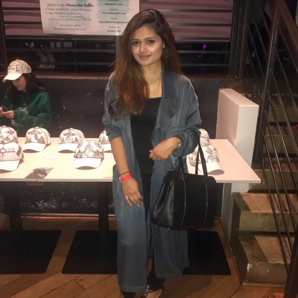 Satin duster - Picture 3 of 3